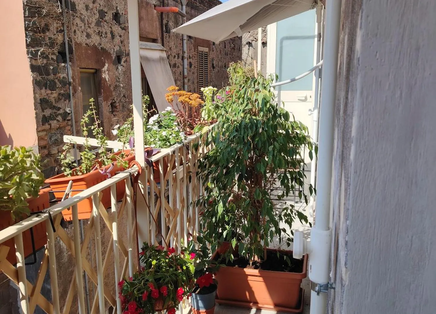 Carmen House Hotel Catania 0*,  Italy