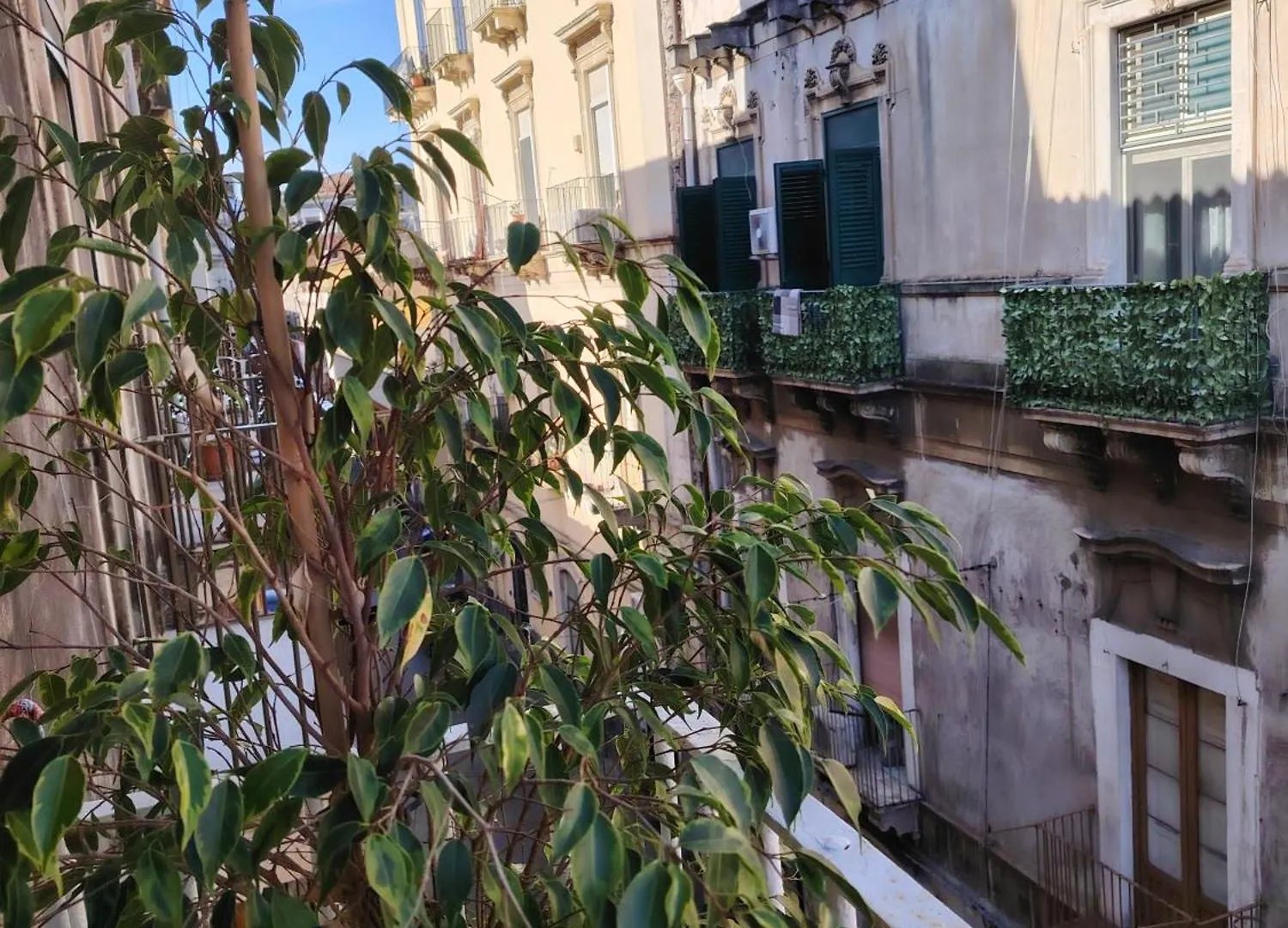 Carmen House Hotel Catania 0*,  Italy